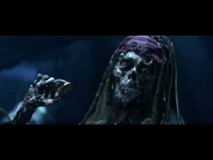 scheletri-La maledizione della prima luna-curiosity-movie
