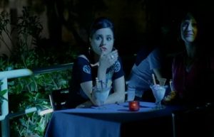 angela-cado-dalle-nubi-curiosity-movie
