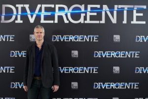 Divergent neilburger Curiosity Movie