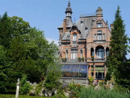 miss peregrine - la casa dei ragazzi speciali Torenhof Castle- curiosity movie