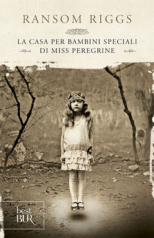 miss peregrine - la casa dei ragazzi speciali book curiosity movie