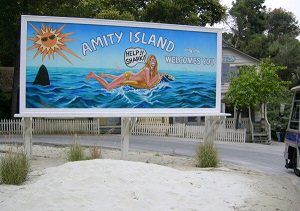 Lo Squalo Amity Island Curiosity Movie