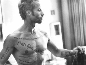 Guy Pearce Memento Curiosity Movie