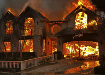 Los Angeles in fiamme